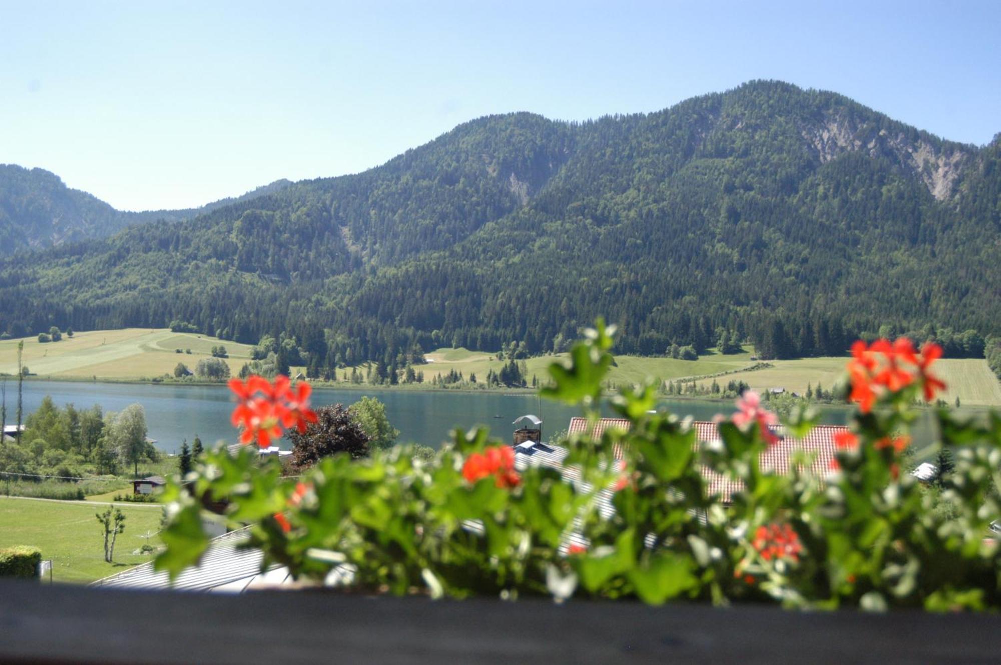 Hotel Gasthof Weissensee Exterior foto